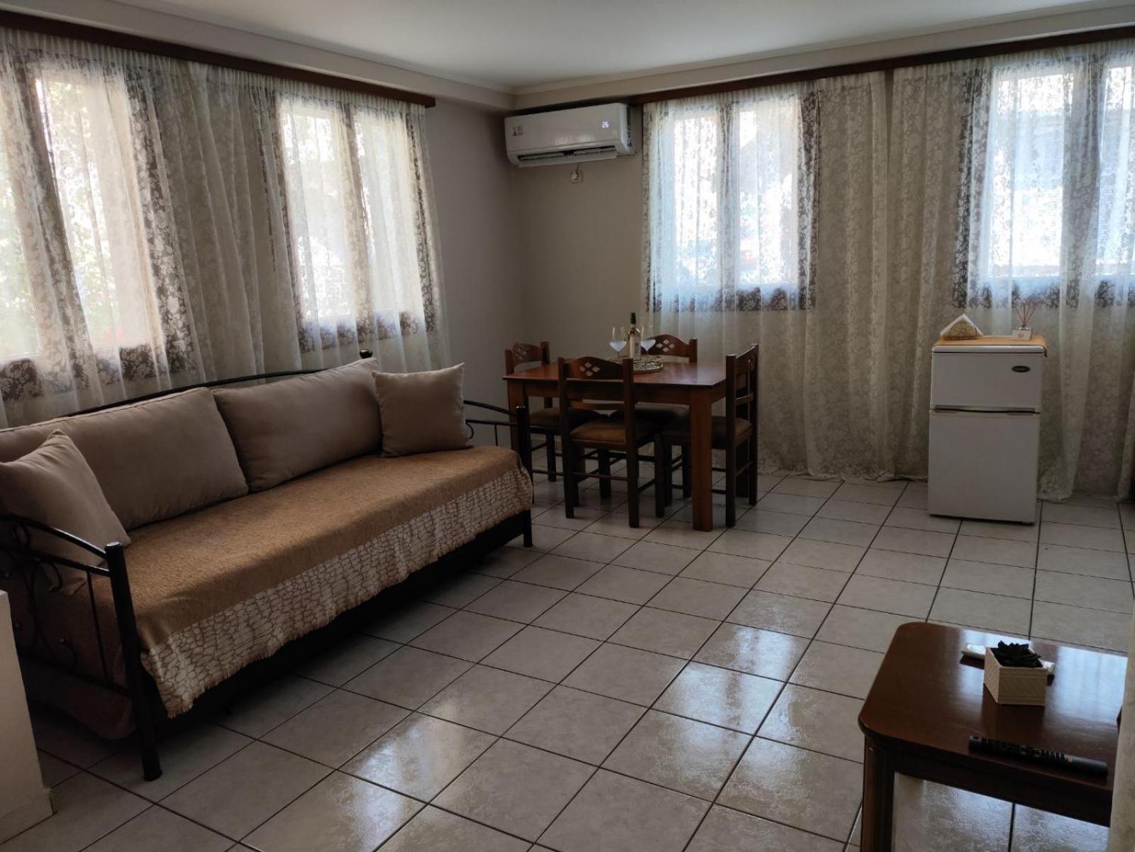 Οι Φωλίτσες Lägenhet Nafpaktos Exteriör bild